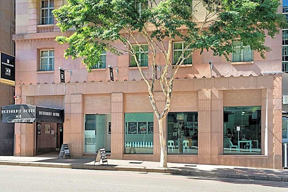 ULTIQA Rothbury Hotel