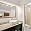 Clarion Pointe Kennesaw Town Center