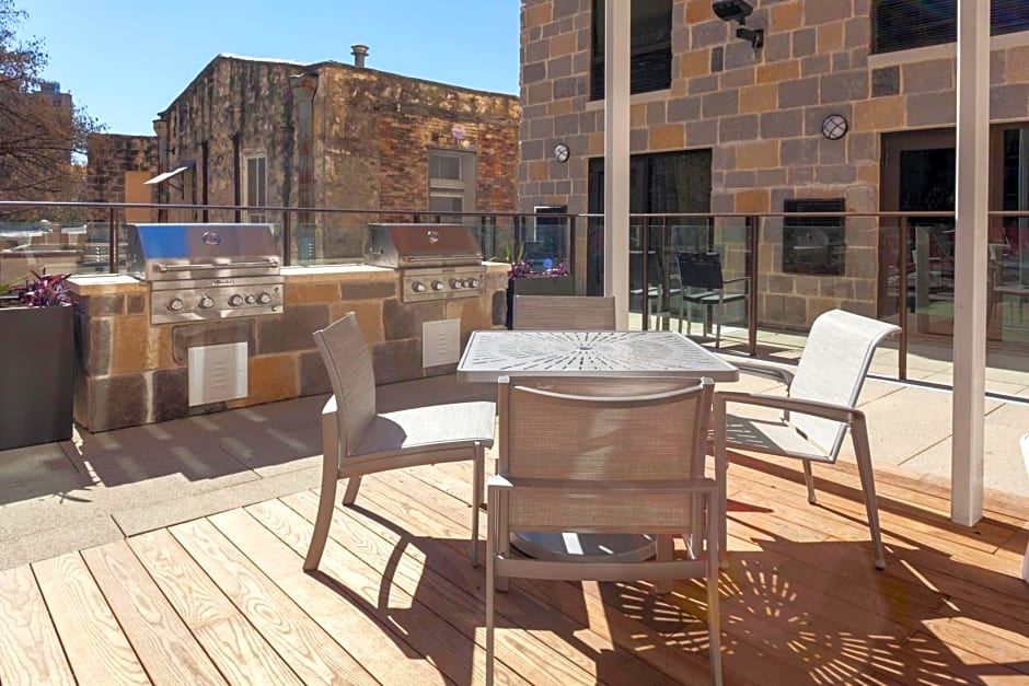 Home2 Suites By Hilton San Antonio Riverwalk