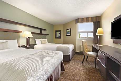 2 King Beds Suite Non-Smoking