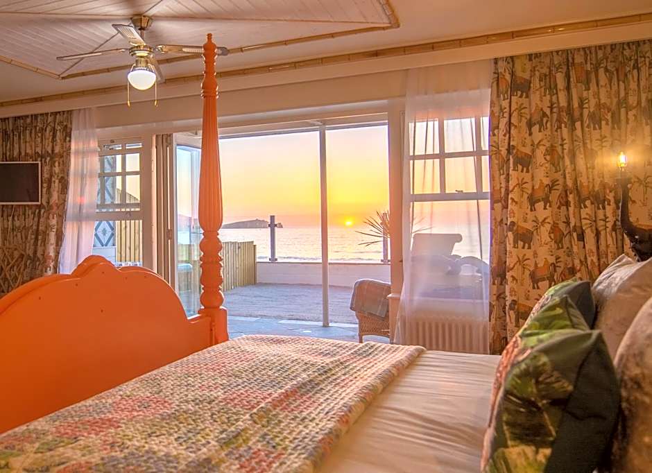 Tolcarne Beach Colonial Restaurant and Rooms