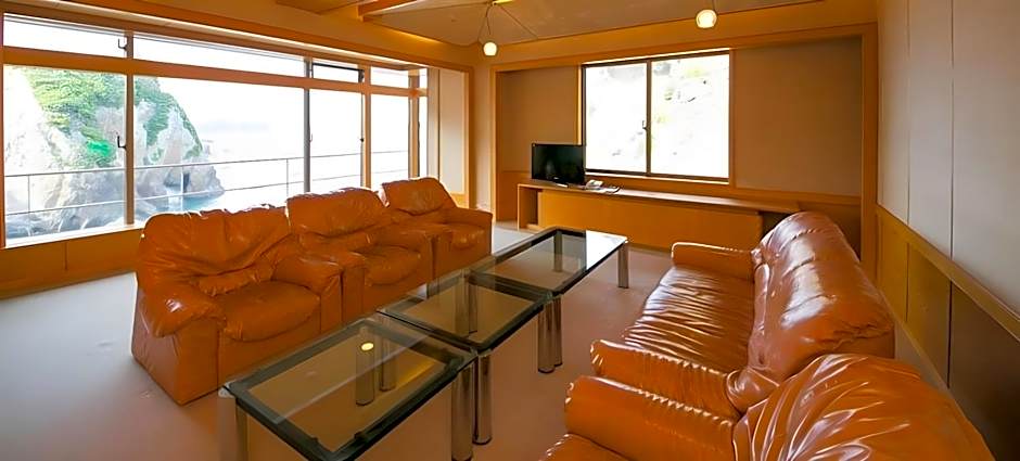 Hotel Urashima