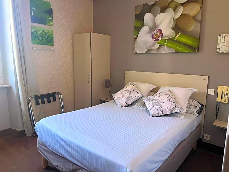 Artimon By Les Ambassadeurs