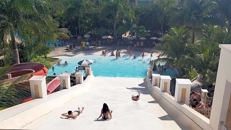 Apart Hotel Lacqua Di Roma Caldas Novas