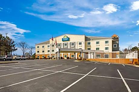 Days Inn & Suites by Wyndham Union City