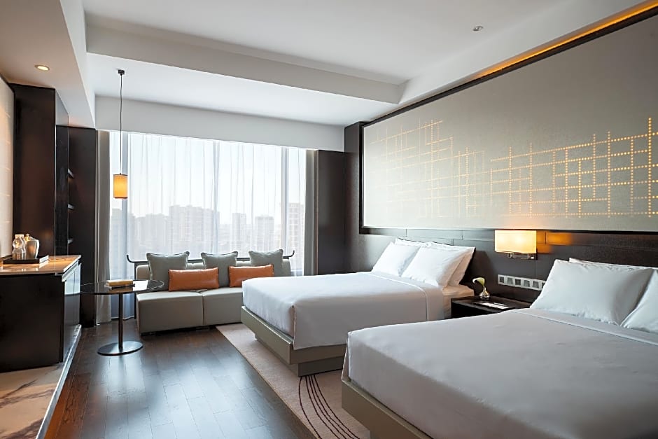 Renaissance by Marriott Shenyang West Hotel