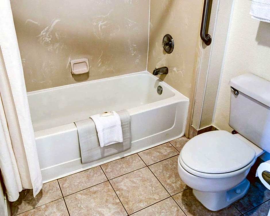 Comfort Inn Redding Near I-5