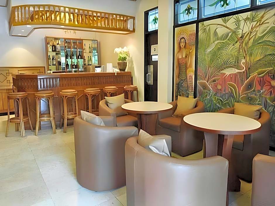 Ari Putri Hotel