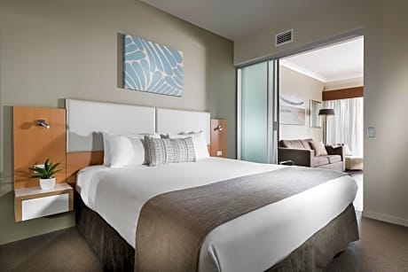 1 Bedroom Apartment with Sofa - Eco Stay