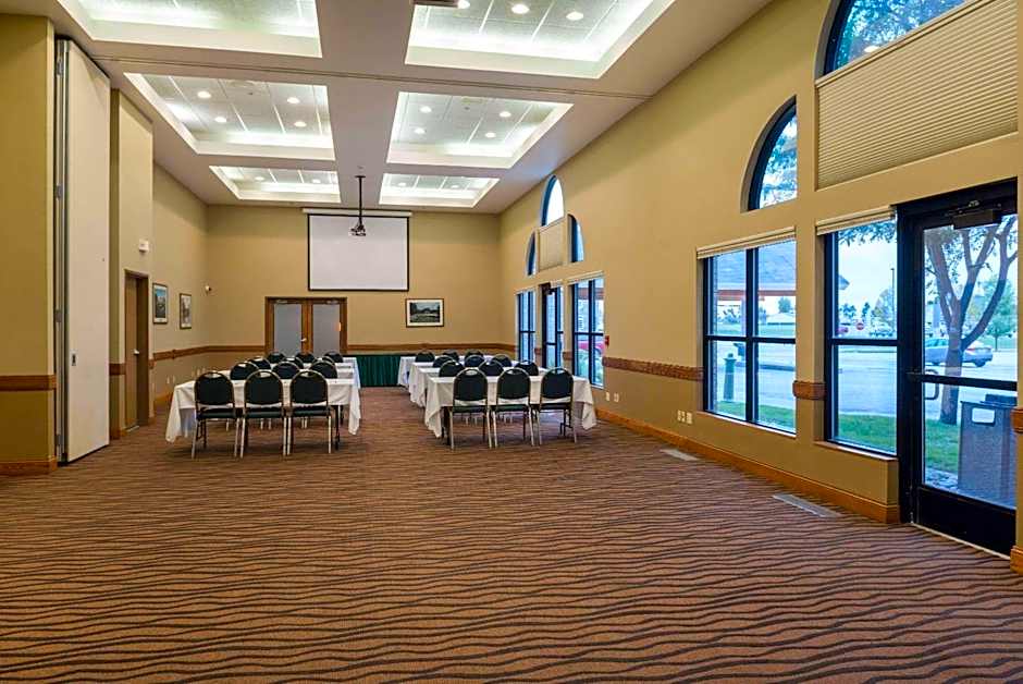 AmericInn by Wyndham Valley City - Conference Center