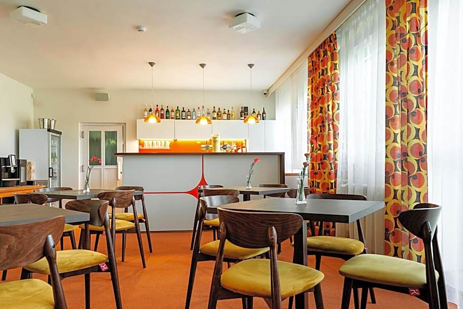 Hotel JISKRA na Čeladné