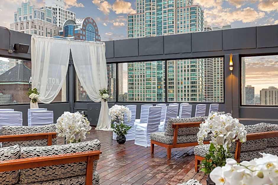 The Chicago Hotel Collection Magnificent Mile