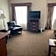 River Hills Hotel- Mankato