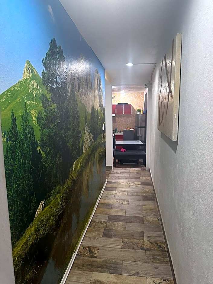 Casa Vázquez , "Como en casa" , hospédate con nosotros y recibirás una atención personalizada, servicio y confort nos distingue.