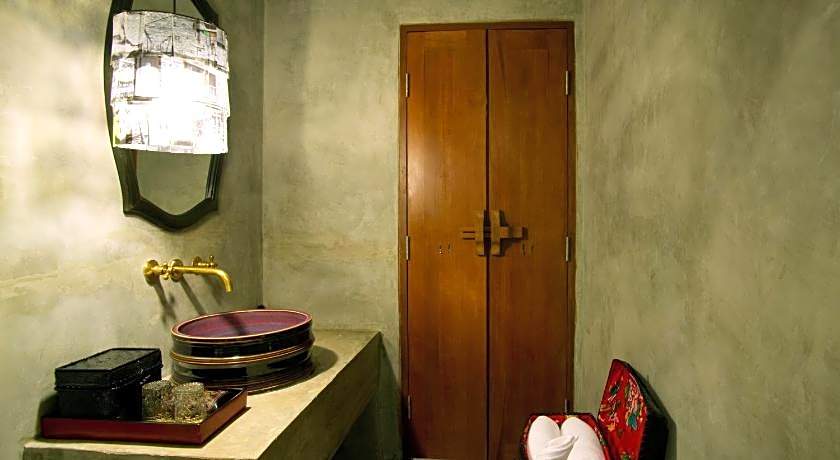 Hotel Des Artists Rose Of Pai