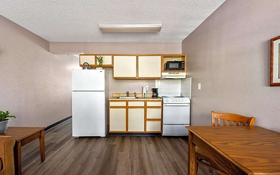 Affordable Suites Greenville