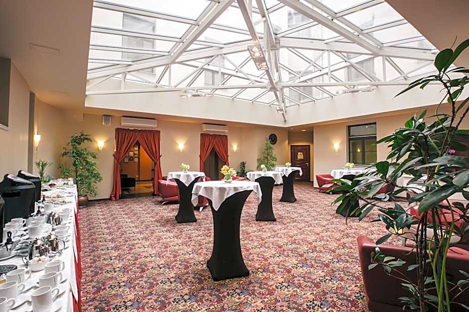 Monika Centrum Hotels