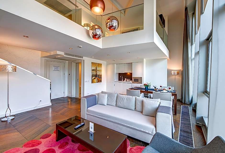Photo 1 of 18 of Superior Suite