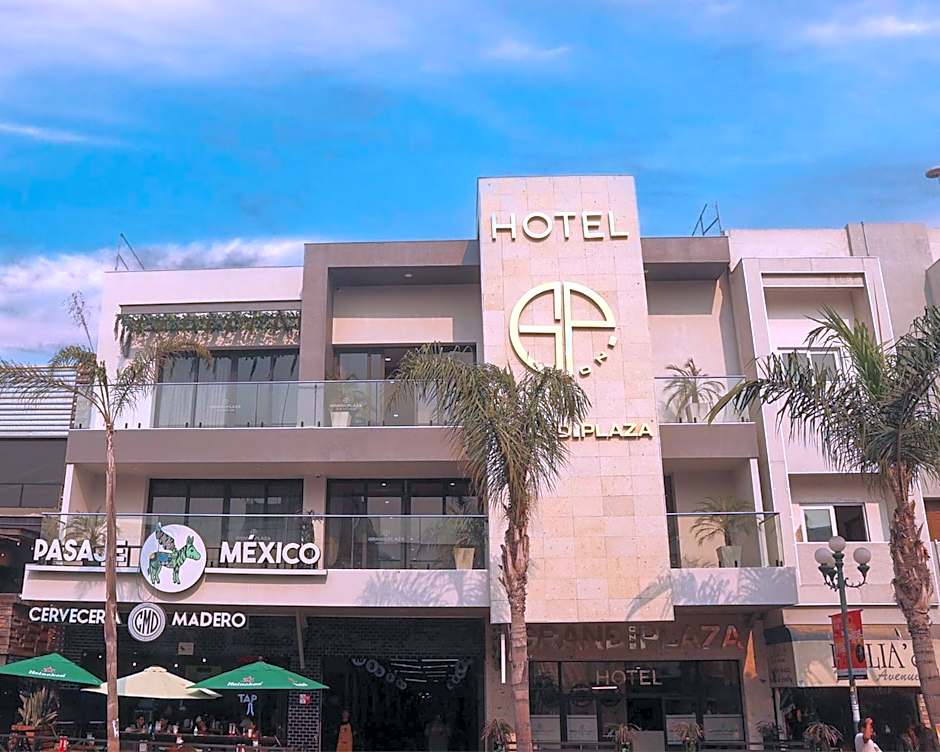 Hotel Grand One Plaza