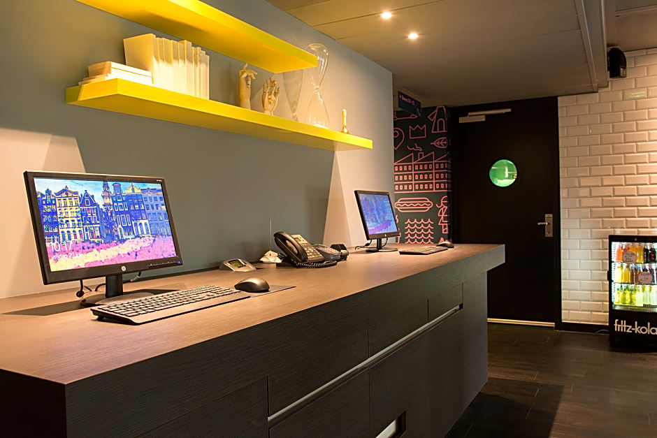 Qbic Hotel WTC Amsterdam