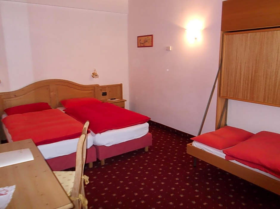 Hotel Tyrolia