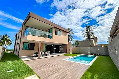 Casa com 4 suítes, piscina, a 20m do mar| Milagres