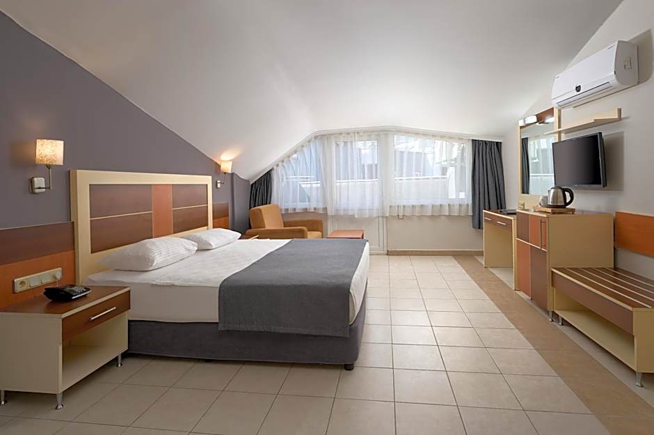 Kaila Krizantem Hotel