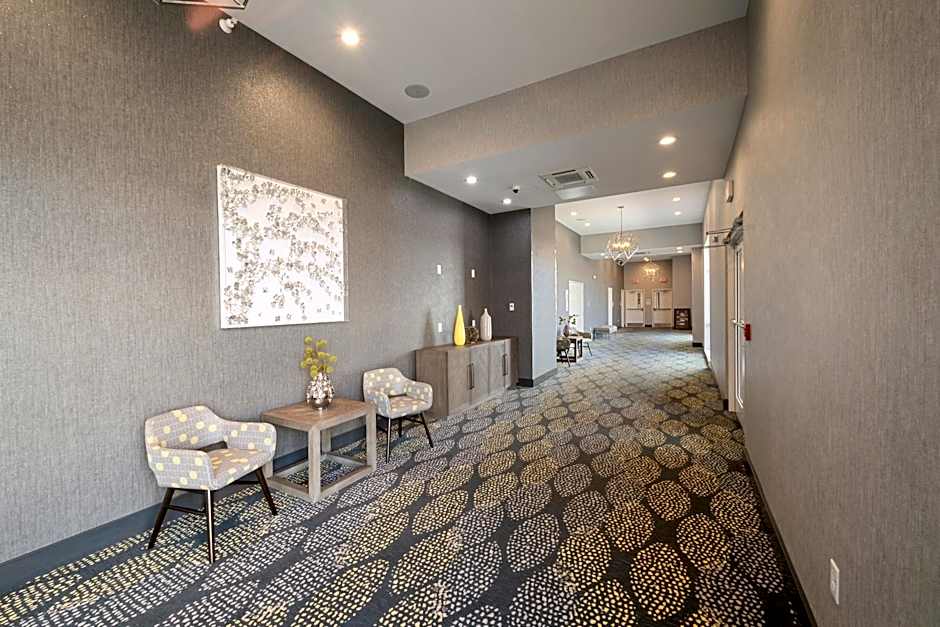 Holiday Inn & Suites Decatur-Forsyth By IHG