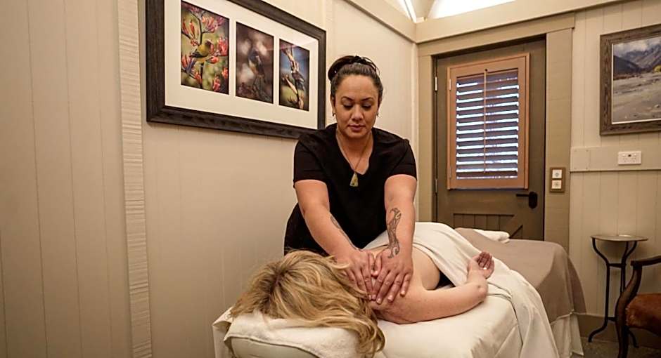 Headwaters Glenorchy Eco Lodge