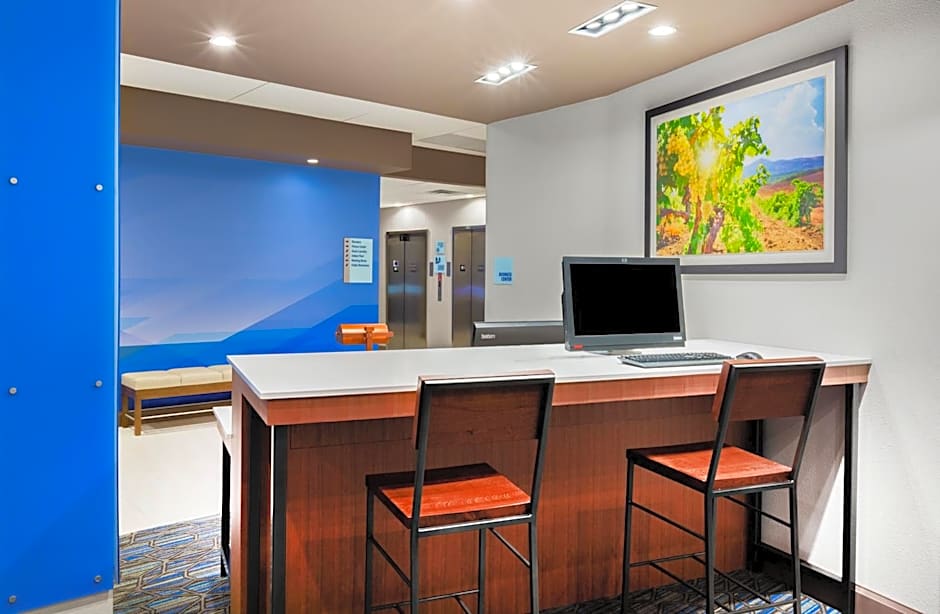 Holiday Inn Express & Suites Prosser - Yakima Valley Wine By IHG