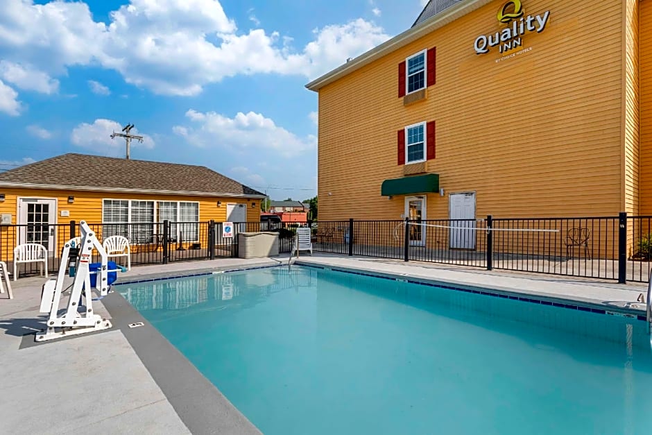 Quality Inn Oak Ridge