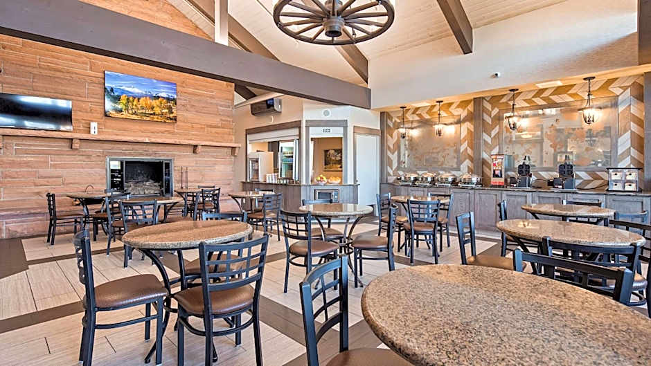 Best Western Plus Silver Saddle Inn