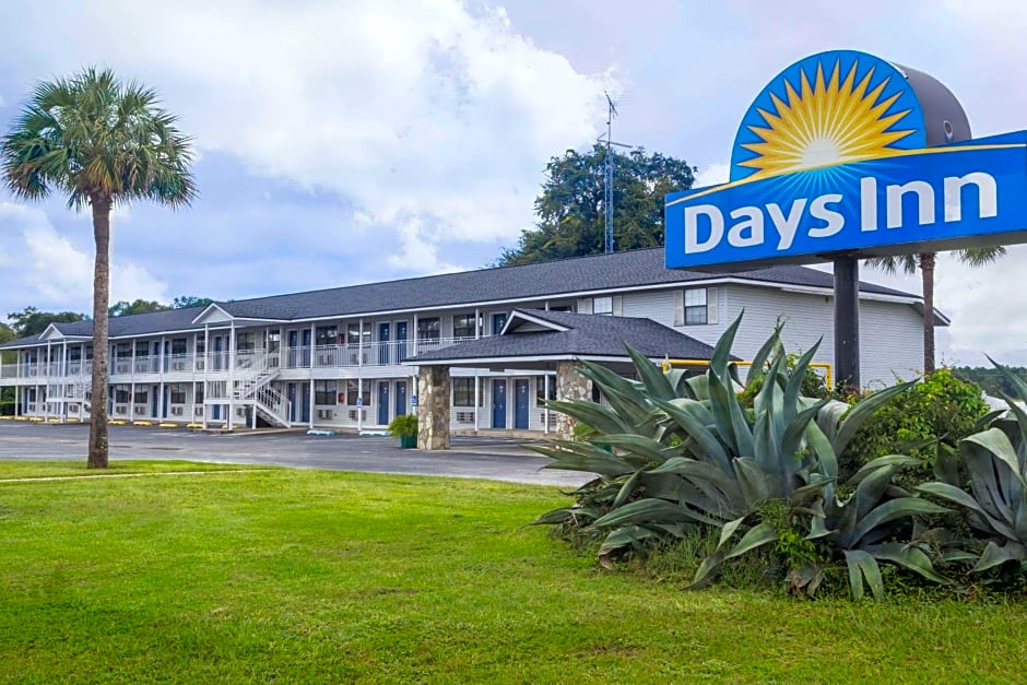 Days Inn by Wyndham Madison