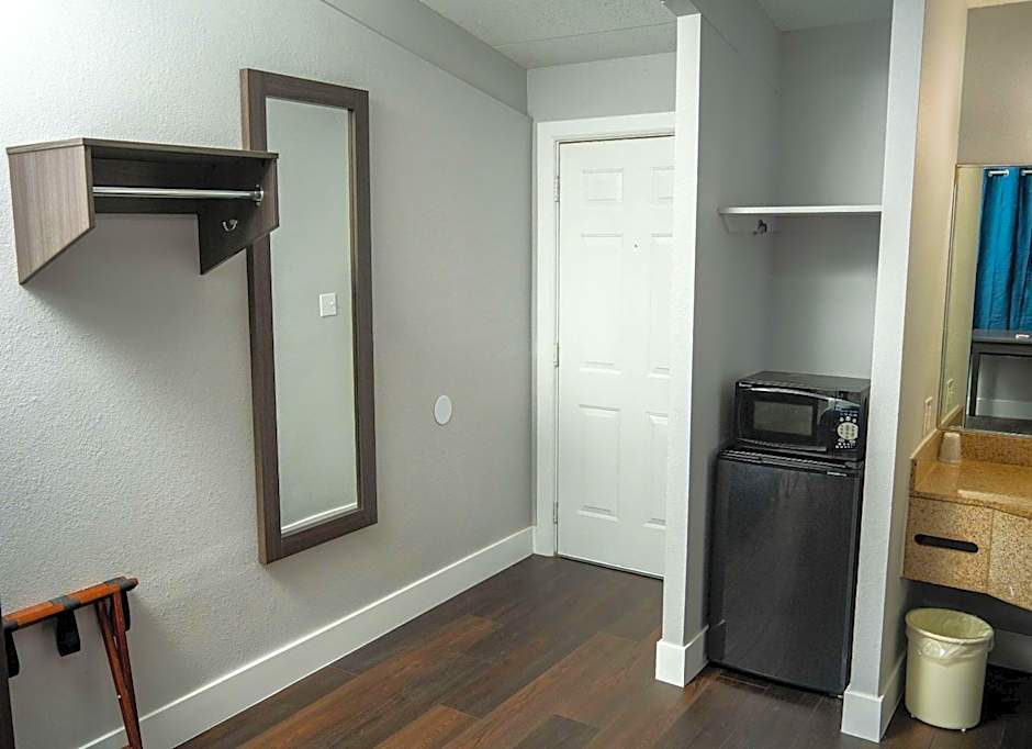 Econo Lodge Clarks Summit - Scranton