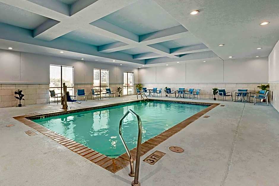 Best Western Plus Buda Austin Inn & Suites