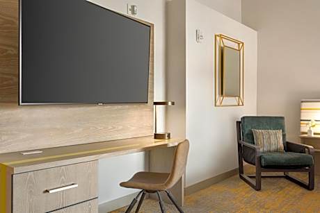 King Room with Roll-In Shower - Mobility and Hearing Access