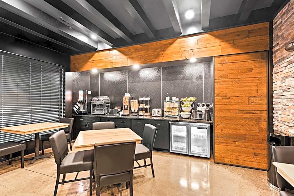 Cobblestone Hotel & Suites - Superior Duluth