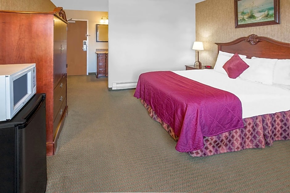 Days Inn by Wyndham Eureka CA