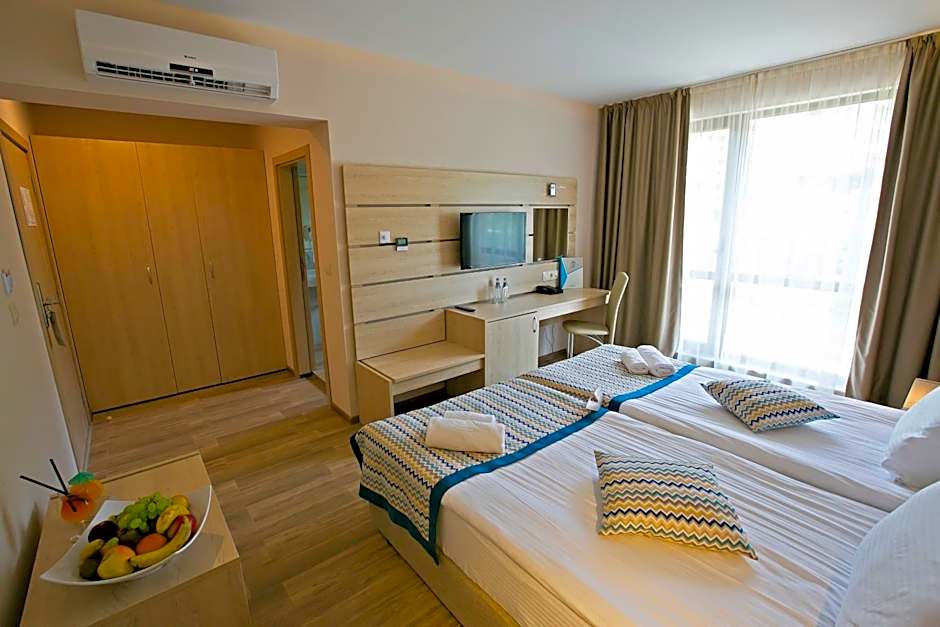 Royal Grand Hotel and Spa - All Inclusive and Free beach accsess