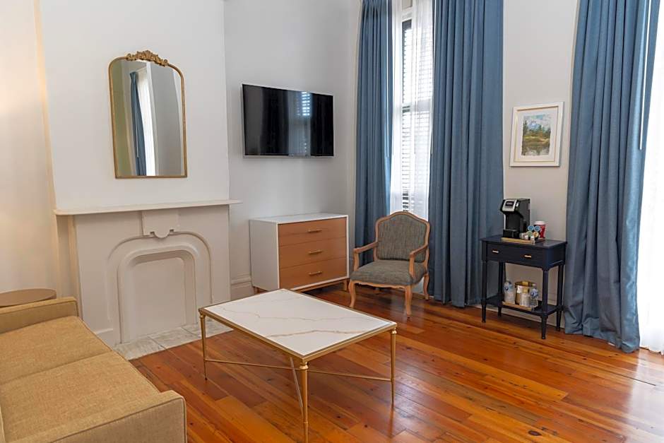 Inn On St. Ann, A French Quarter Guest Houses Property