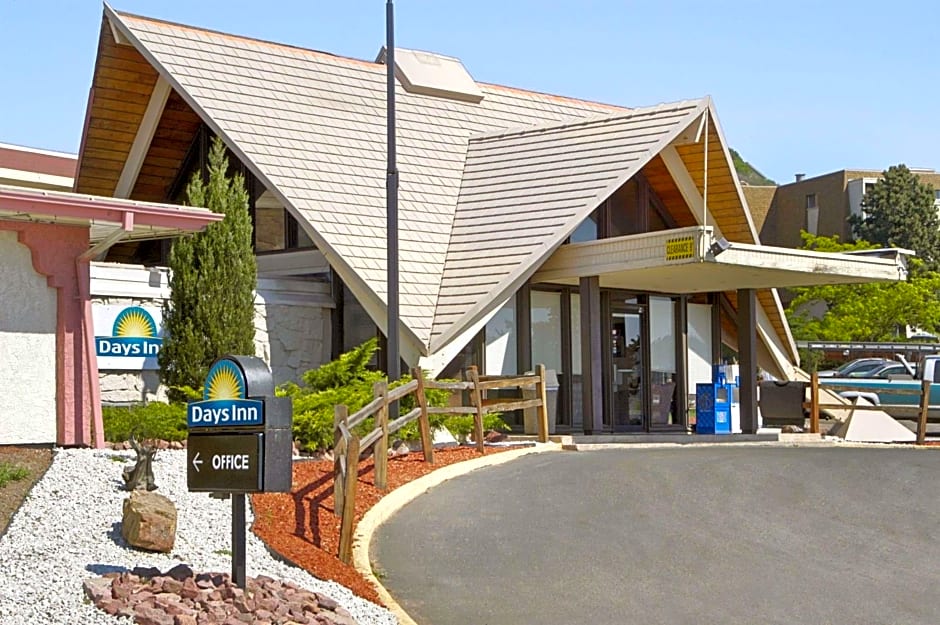 Days Inn by Wyndham Colorado Springs/Garden of the Gods