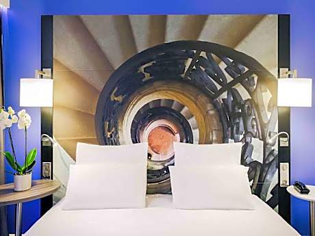 Single Room with Double Bed