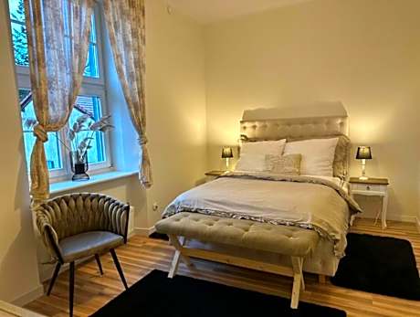 Quadruple Room with Private Bathroom