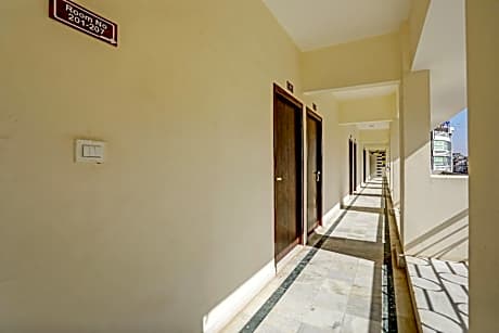 Hotel O POOJA PALACE