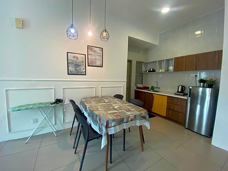 Play Residence at Golden Hills