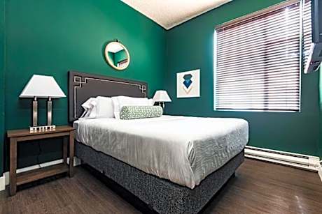 One Bedroom Suite Queen