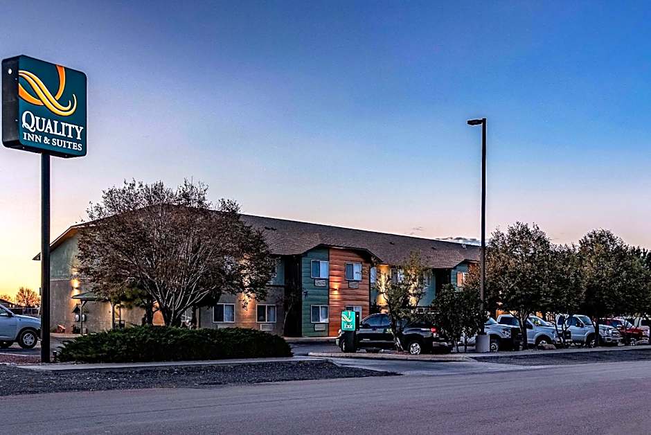 Quality Inn & Suites West
