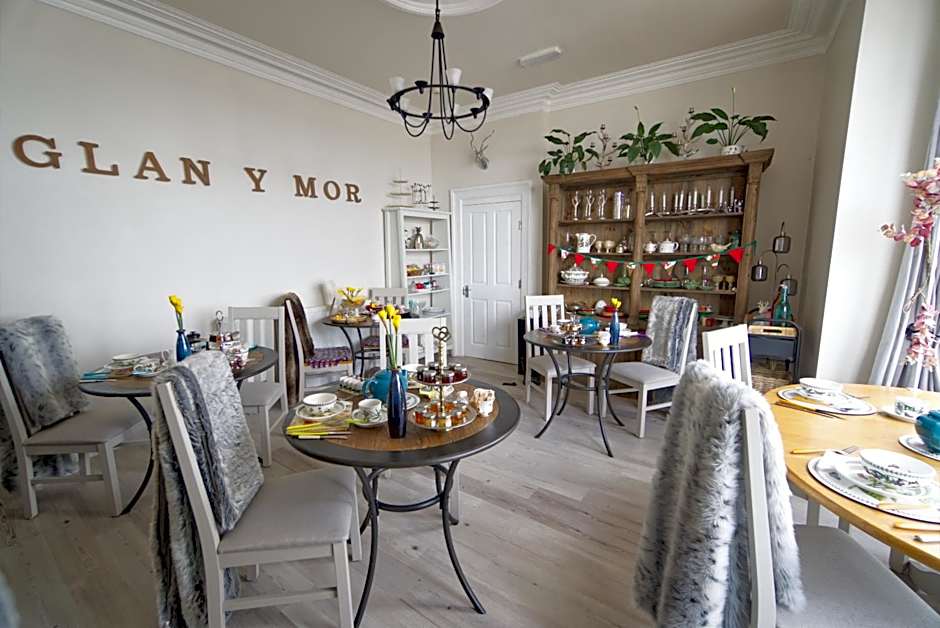 Glan Y Mor Hotel (Adult Only)