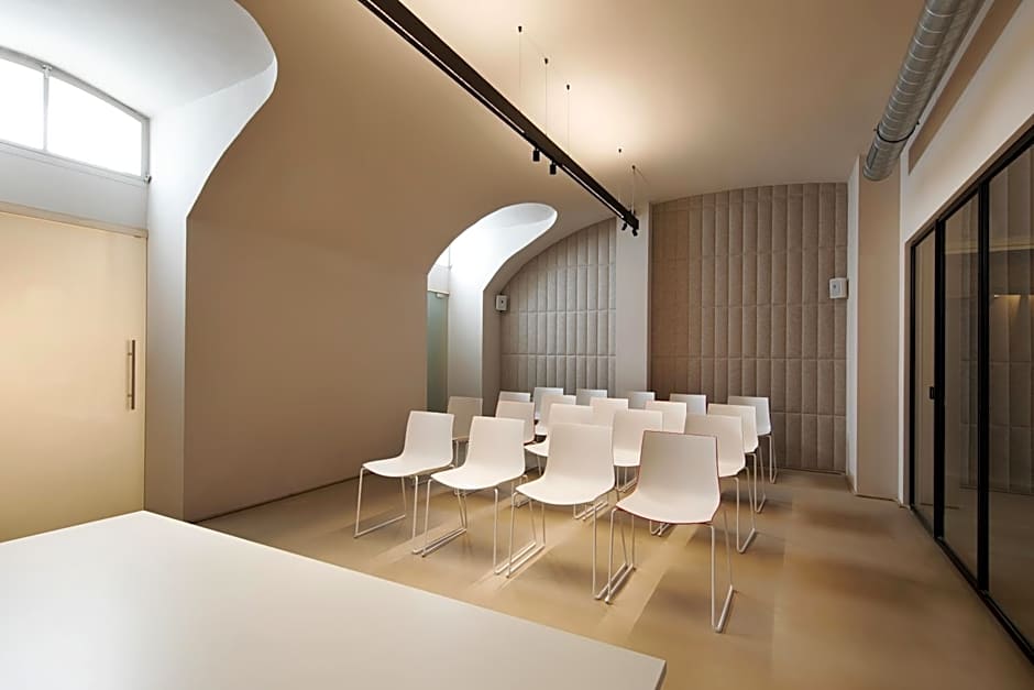 Opera35 Boutique Hotel