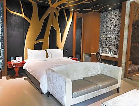 Exquisite Suite